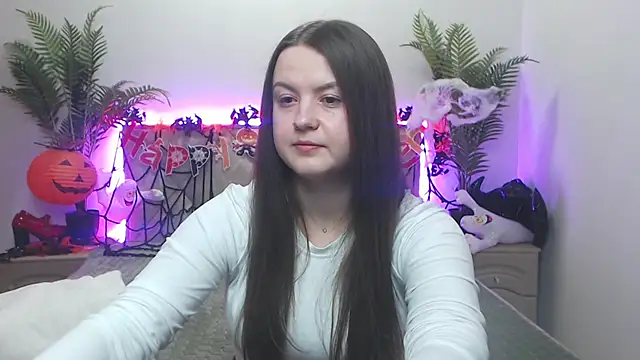 Snapshot of MavkaCute chatting on October 22, 6:18 pm MavkaCute online show from October 22, 6:18 pm