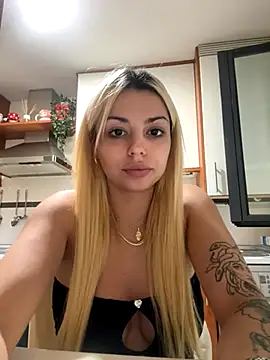Snapshot of NoeliaGarcia17 chatting on October 13, 9:04 pm NoeliaGarcia17 online show from October 13, 9:04 pm