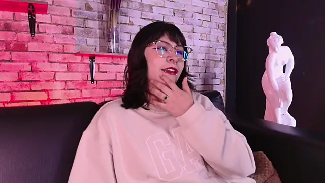 kitty malach online show from February 8, 3:32 am