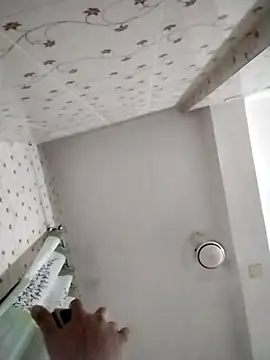 khhlmn online show from October 7, 3:42 pm