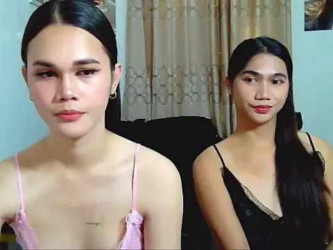 Snapshot of airyloove chatting on December 15, 2:38 am airyloove online show from December 15, 2:38 am