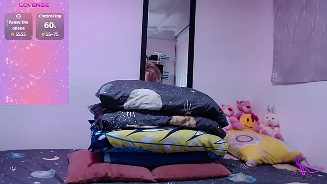 Snapshot of AllysonStonne chatting on November 14, 3:49 am AllysonStonne online show from November 14, 3:49 am