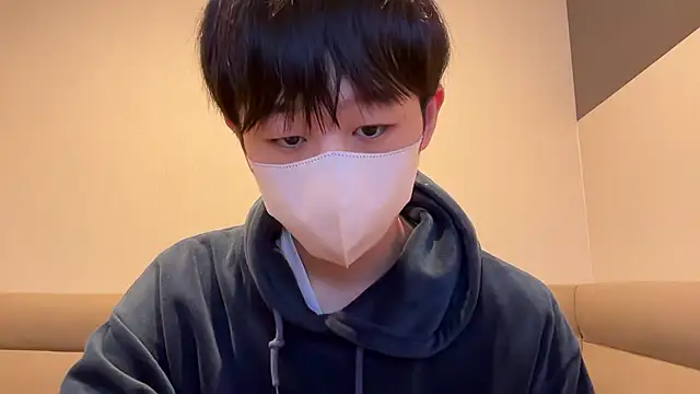 Snapshot of akkan_6868 chatting on November 11, 8:36 am akkan 6868 online show from November 11, 8:36 am