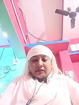 Snapshot of Apkisona8 chatting on November 8, 8:03 am Apkisona8 online show from November 8, 8:03 am