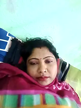 Snapshot of Apkisona8 chatting on November 12, 8:37 am Apkisona8 online show from November 12, 8:37 am