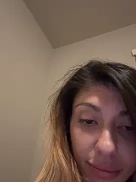 Snapshot of bbgurlnickii chatting on October 19, 6:47 am bbgurlnickii online show from October 19, 6:47 am