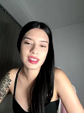 Snapshot of giasteele chatting on November 28, 1:30 am giasteele online show from November 28, 1:30 am