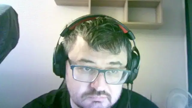 SirAbuser online show from October 28, 5:33 am