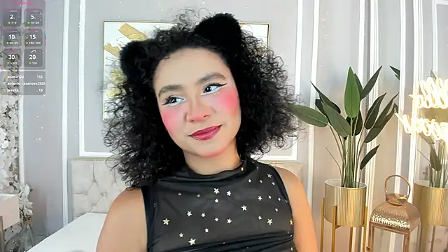 ellette   online show from November 17, 7:30 pm