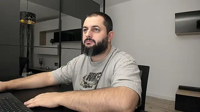 Snapshot of DravenPeak chatting on September 15, 6:08 pm DravenPeak online show from September 15, 6:08 pm