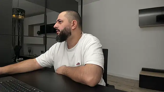 Snapshot of DravenPeak chatting on September 18, 7:16 pm DravenPeak online show from September 18, 7:16 pm