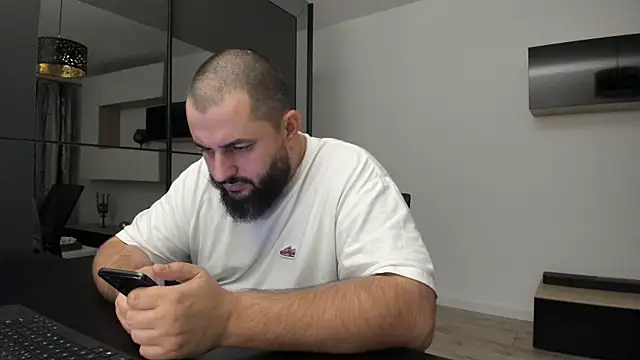 Snapshot of DravenPeak chatting on September 20, 7:37 pm DravenPeak online show from September 20, 7:37 pm