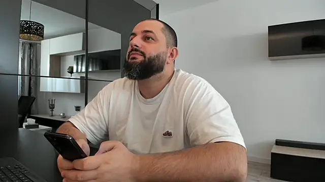 Snapshot of DravenPeak chatting on September 21, 7:43 am DravenPeak online show from September 21, 7:43 am