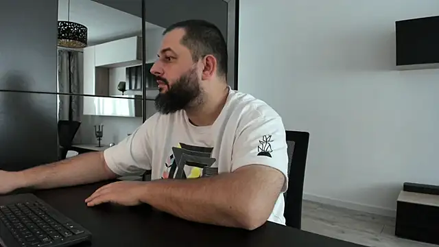 Snapshot of DravenPeak chatting on October 2, 8:54 am DravenPeak online show from October 2, 8:54 am