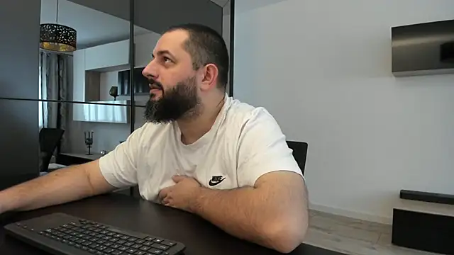 Snapshot of DravenPeak chatting on October 4, 12:14 pm DravenPeak online show from October 4, 12:14 pm