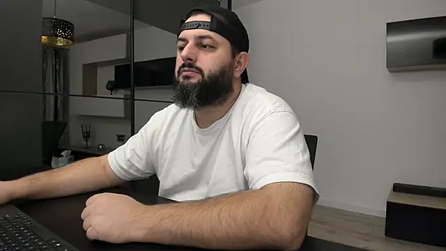 Snapshot of DravenPeak chatting on October 15, 11:16 pm DravenPeak online show from October 15, 11:16 pm