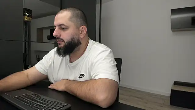 Snapshot of DravenPeak chatting on October 22, 7:57 pm DravenPeak online show from October 22, 7:57 pm