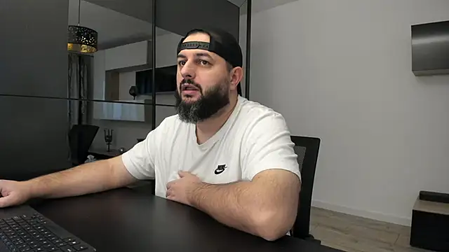 Snapshot of DravenPeak chatting on November 2, 5:10 am DravenPeak online show from November 2, 5:10 am