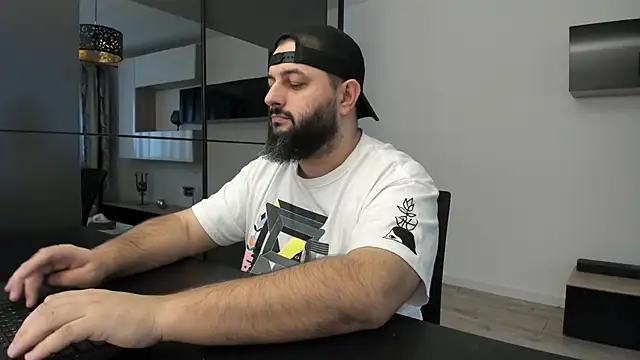 Snapshot of DravenPeak chatting on November 30, 12:20 pm DravenPeak online show from November 30, 12:20 pm