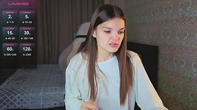 Snapshot of magic_shy_ chatting on November 7, 1:49 am magic shy online show from November 7, 1:49 am