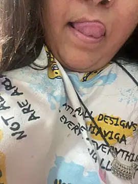 indian-hotmilfs online show from February 18, 1:40 pm