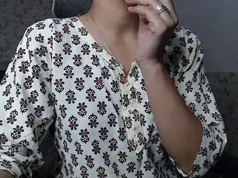 Snapshot of snow_white123 chatting on October 2, 8:16 pm snow white123 online show from October 2, 8:16 pm