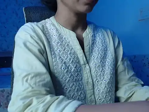 Snapshot of snow_white123 chatting on November 2, 1:08 am snow white123 online show from November 2, 1:08 am