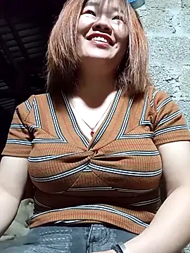 sukabae00 online show from April 19, 1:32 pm