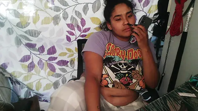 Snapshot of Mommybubbles2 chatting on October 23, 2:27 pm Mommybubbles2 online show from October 23, 2:27 pm