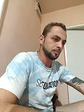 Snapshot of papichulo0099 chatting on November 10, 7:35 pm papichulo0099 online show from November 10, 7:35 pm