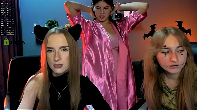 lizzie boom online show from October 20, 7:03 pm