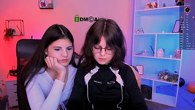 lizzie boom online show from November 8, 9:02 pm