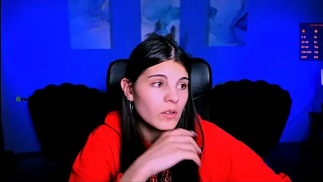 lizzie boom online show from November 19, 8:20 pm