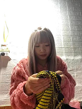 AAANINE22 online show from December 4, 3:32 pm