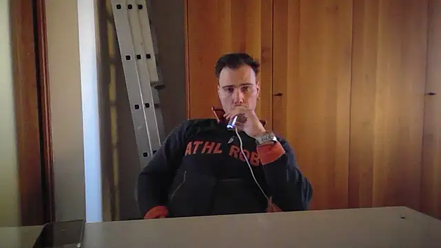 mrlyuis online show from February 17, 2:13 pm