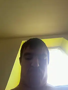 pussyhunter323557 online show from April 5, 1:30 pm