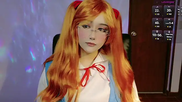 Snapshot of Livelle69 chatting on November 11, 2:55 am Livelle69 online show from November 11, 2:55 am