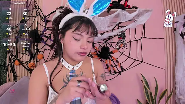 Snapshot of Mia_zafir chatting on October 30, 3:30 am Mia zafir online show from October 30, 3:30 am