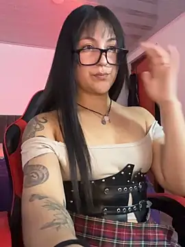 Snapshot of lilitth777 chatting on November 29, 10:57 pm lilitth777 online show from November 29, 10:57 pm