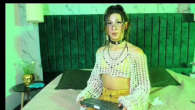 AustinJones  online show from October 23, 8:18 pm