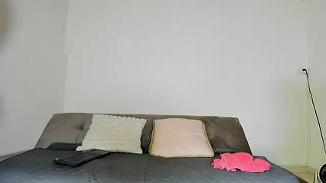 MaddieTease online show from February 26, 8:30 pm