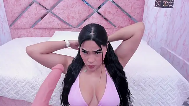 HOT EMIILY  online show from October 16, 11:44 am