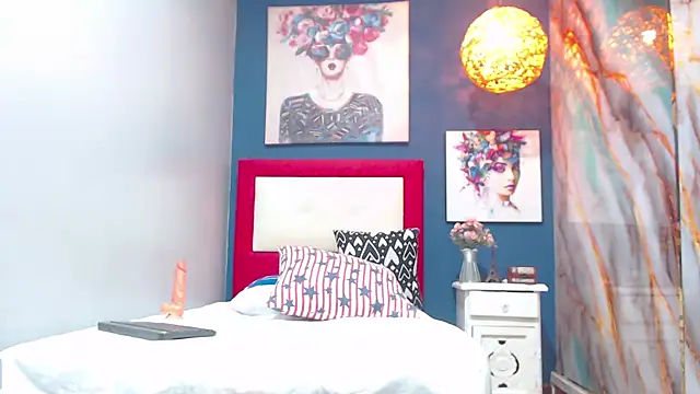 Snapshot of Dianita_bitch chatting on September 13, 4:23 am Dianita bitch online show from September 13, 4:23 am