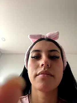 Victoria alson online show from November 3, 2:51 pm