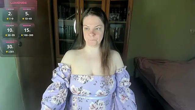 MiaLores online show from April 11, 9:13 am