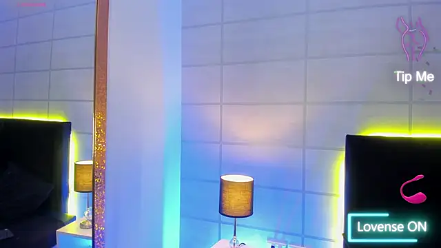 Snapshot of fieryluciana chatting on September 18, 3:41 am fieryluciana online show from September 18, 3:41 am