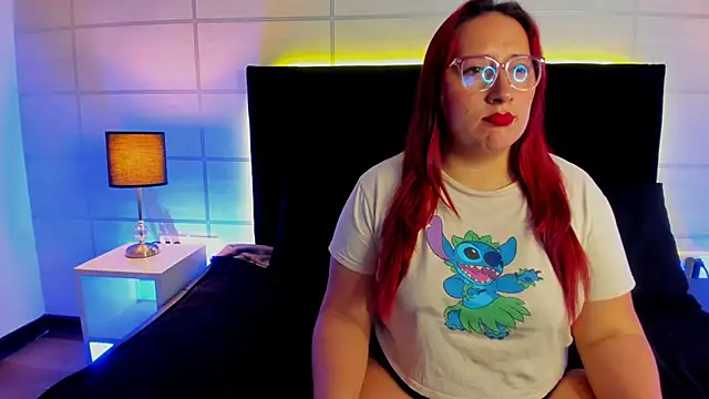 Snapshot of fieryluciana chatting on October 12, 4:11 am fieryluciana online show from October 12, 4:11 am