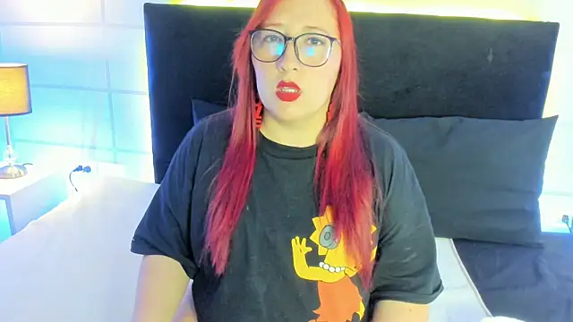 Snapshot of fieryluciana chatting on October 15, 3:06 am fieryluciana online show from October 15, 3:06 am