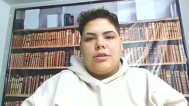 Hailey Curvy online show from December 3, 10:46 am