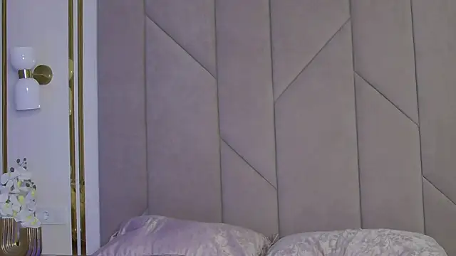 Snapshot of Touch_me chatting on October 11, 4:16 pm Touch me online show from October 11, 4:16 pm